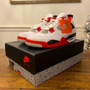 Nike Jordan 4 retro fire red size 10.5-11.5 DS